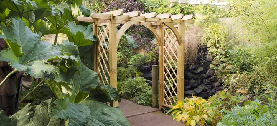 Wide garden arches