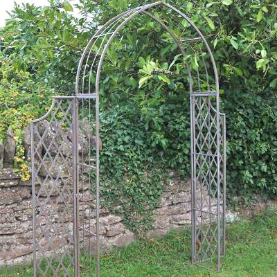 Crocus Gothic Lattice Arch